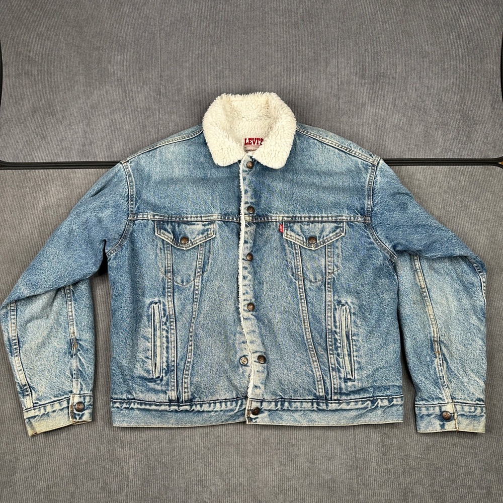 Vintage Levis Sherpa Lined Denim Trucker Jacket Mens Light Wash Made in USA